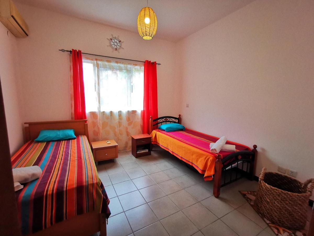 Oceanside Licenced Tourist Apartamento